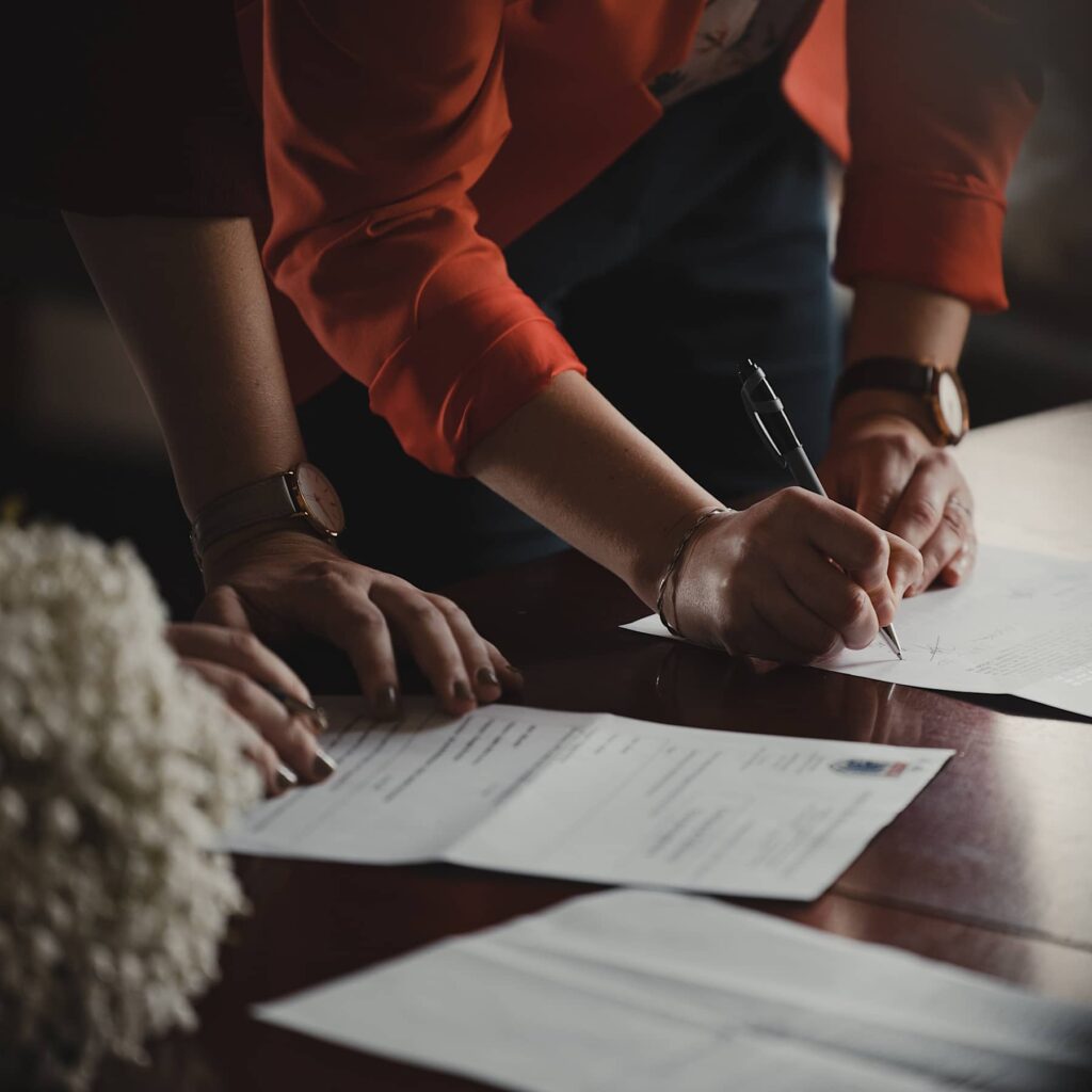 How to Avoid Common Contract Agreement Mistakes
